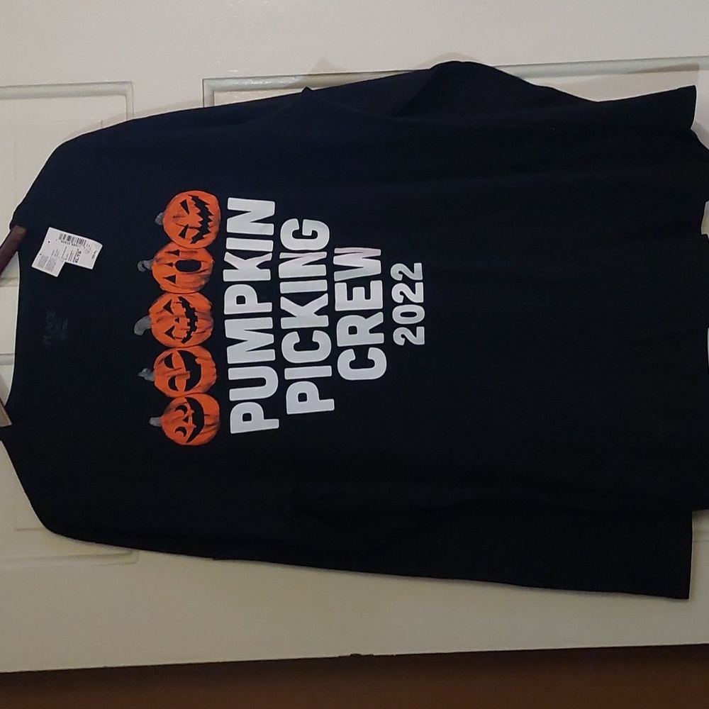 NWT!🎃Halloween/Fall Pumpkin Picking Crew long sleeved shirt; Black, Size: XL